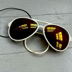 Bolle IREX 100 sunglasses ivory white, amber mirrored lenses, leather sides